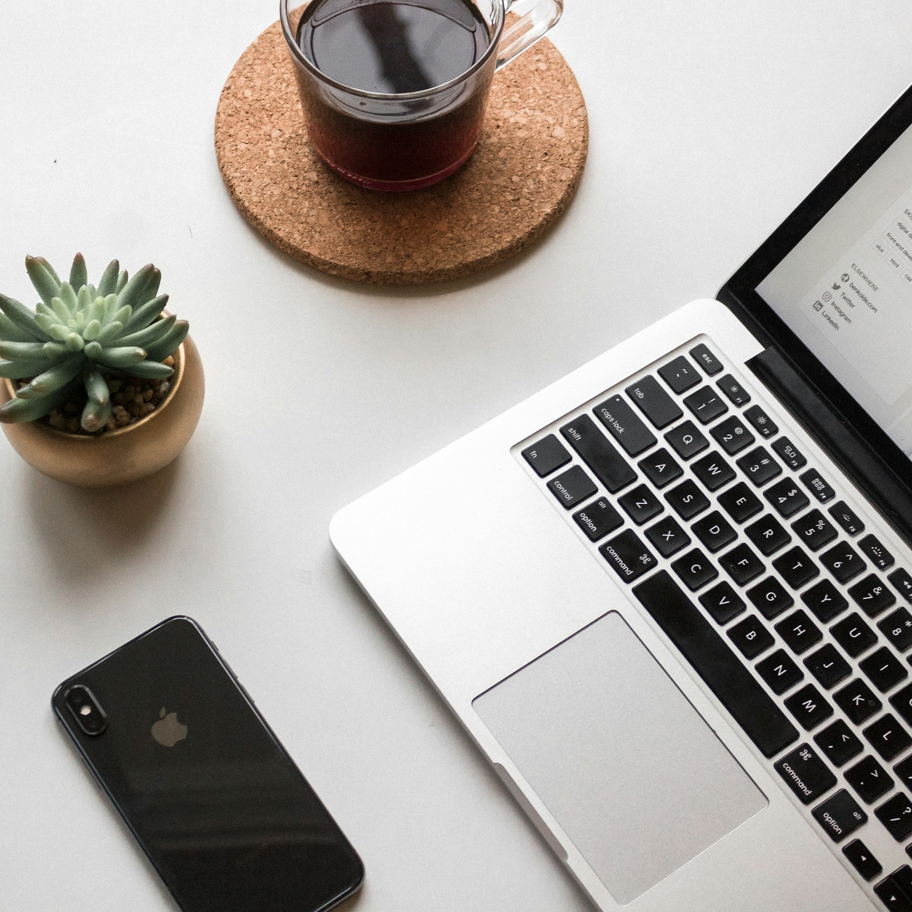 Kubuno laptop, synced across all your devices